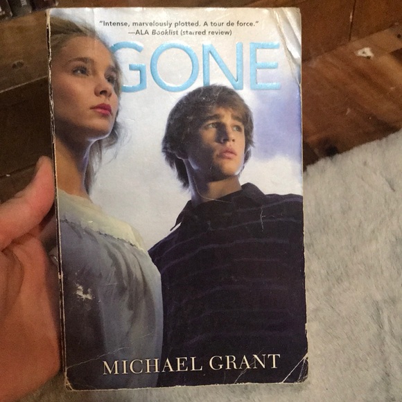 Gone by Michael Grant - Picture 1 of 1